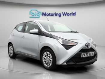 2020 (20) - 1.0 VVT-i x-play Hatchback 5dr Petrol x-shift Euro 6 (71 ps)
