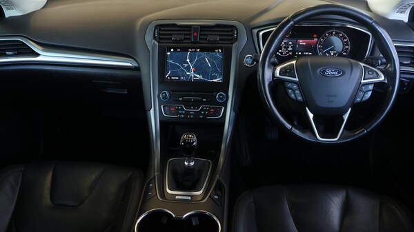 Used Ford Mondeo 2017 for sale - 76122933: Photo 14