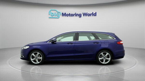 Used Ford Mondeo 2017 for sale - 76122933: Photo 5