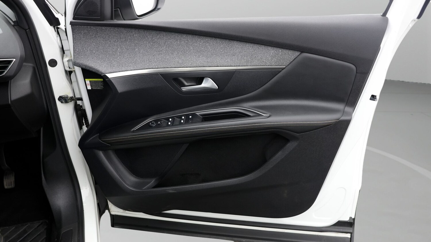 Used Peugeot 3008 2020 for sale - 77428920: Photo 15