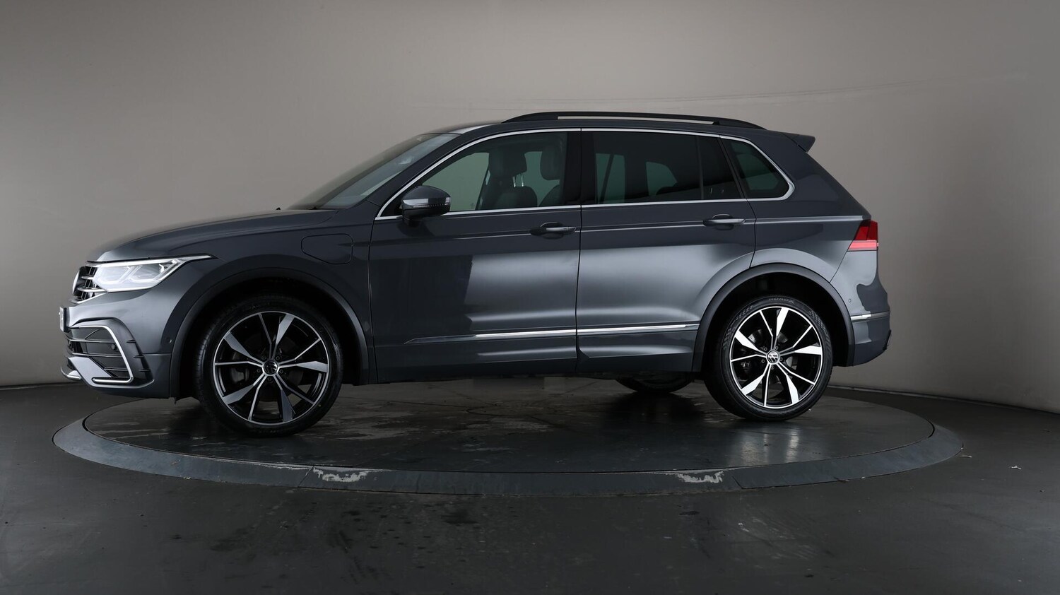 Used Volkswagen Tiguan 2023 for sale - 76408936: Photo 40