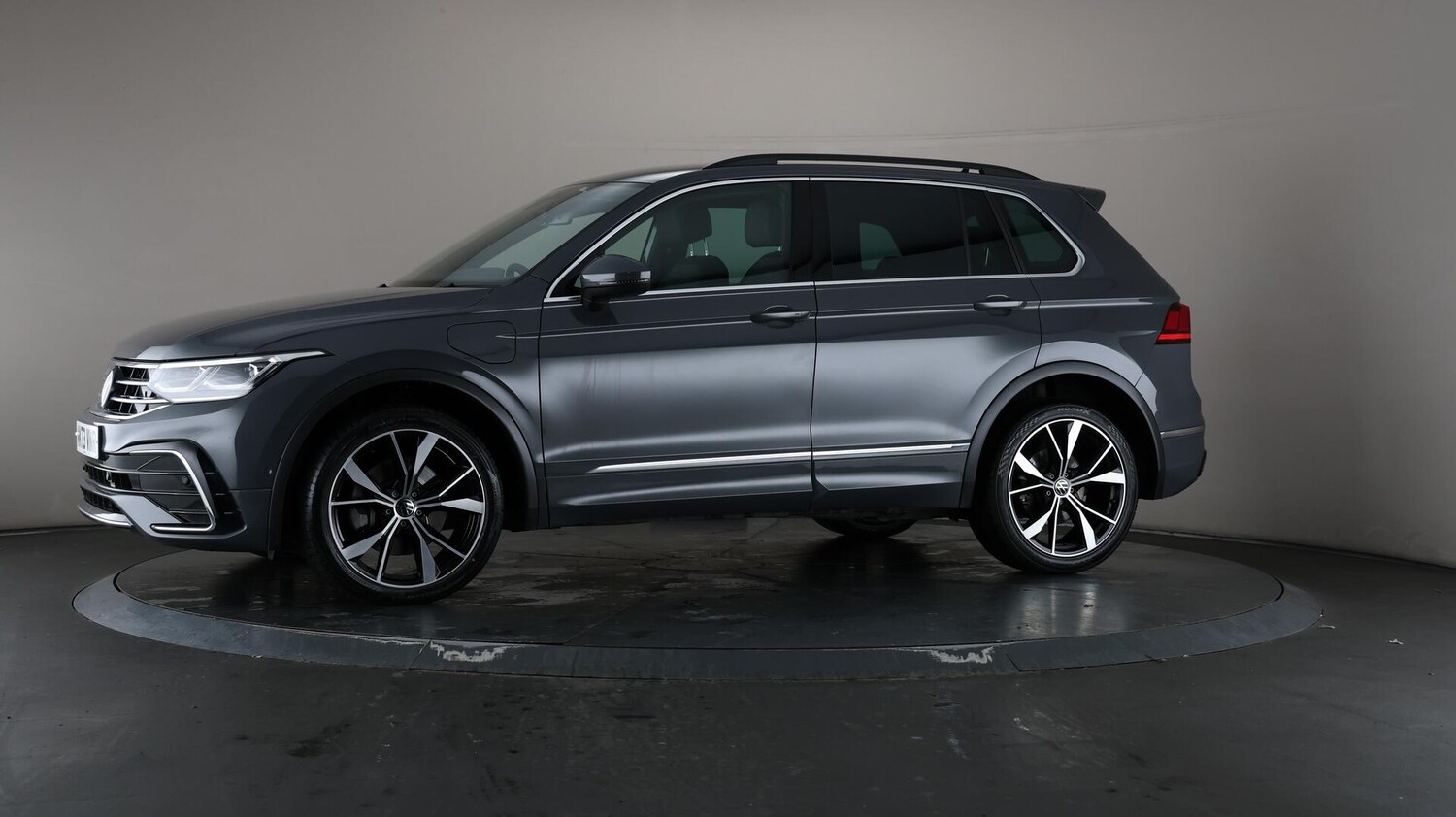 Used Volkswagen Tiguan 2023 for sale - 76408936: Photo 41