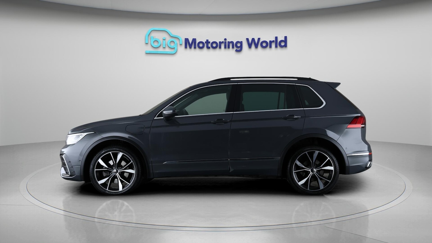 Used Volkswagen Tiguan 2023 for sale - 76408936: Photo 5