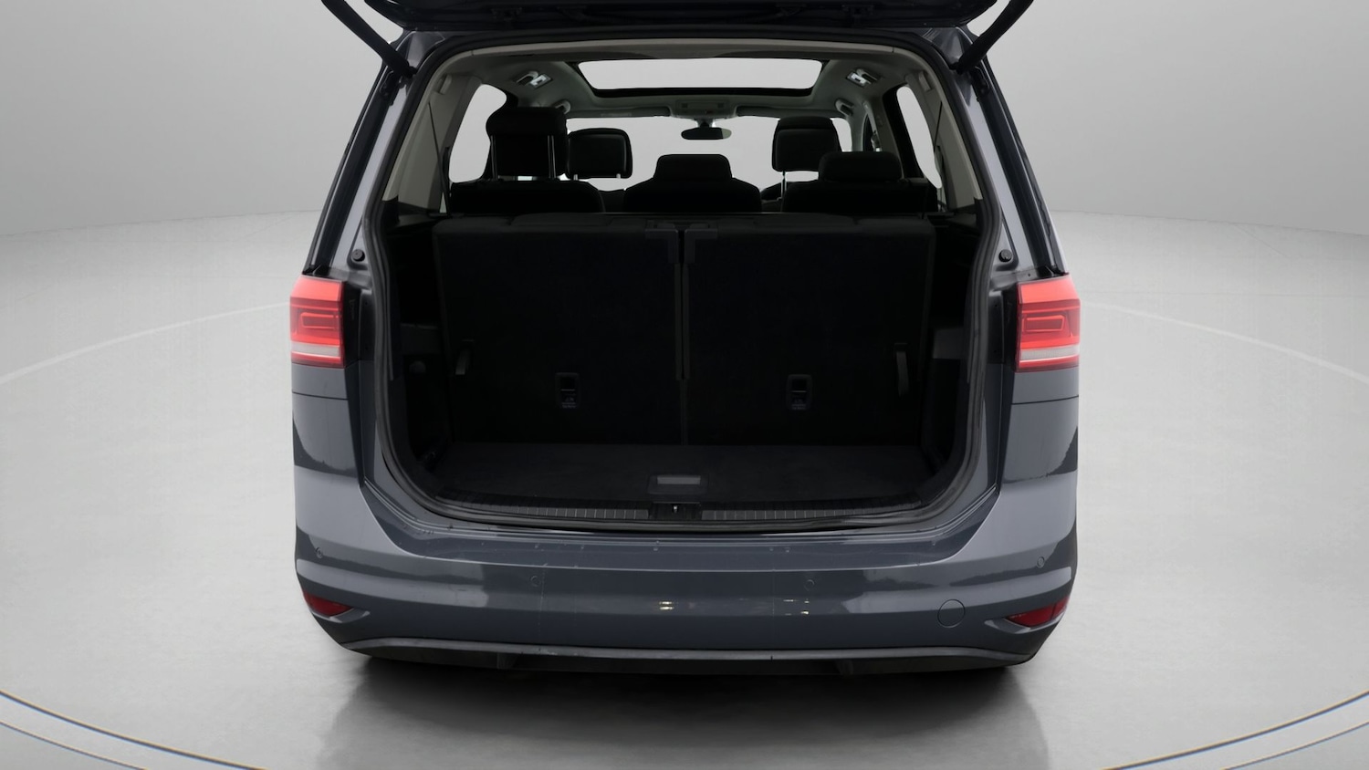 Used Volkswagen Touran 2021 for sale - 77851714: Photo 17