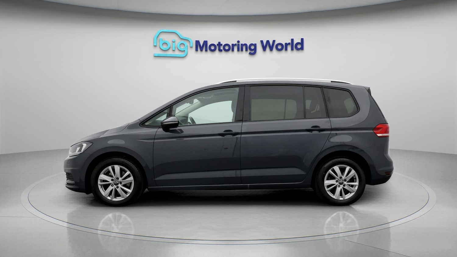 Used Volkswagen Touran 2021 for sale - 77851714: Photo 4