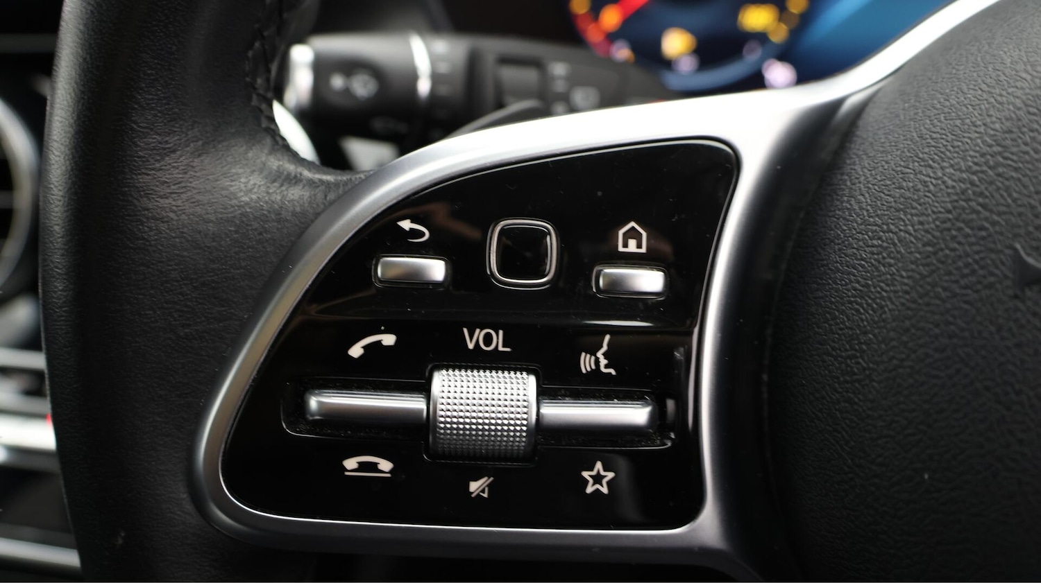 Used Mercedes-Benz C Class 2019 for sale - 76633779: Photo 23