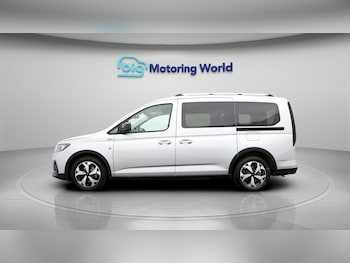 Used Ford Tourneo Connect 2023 for sale - 79629804: Photo