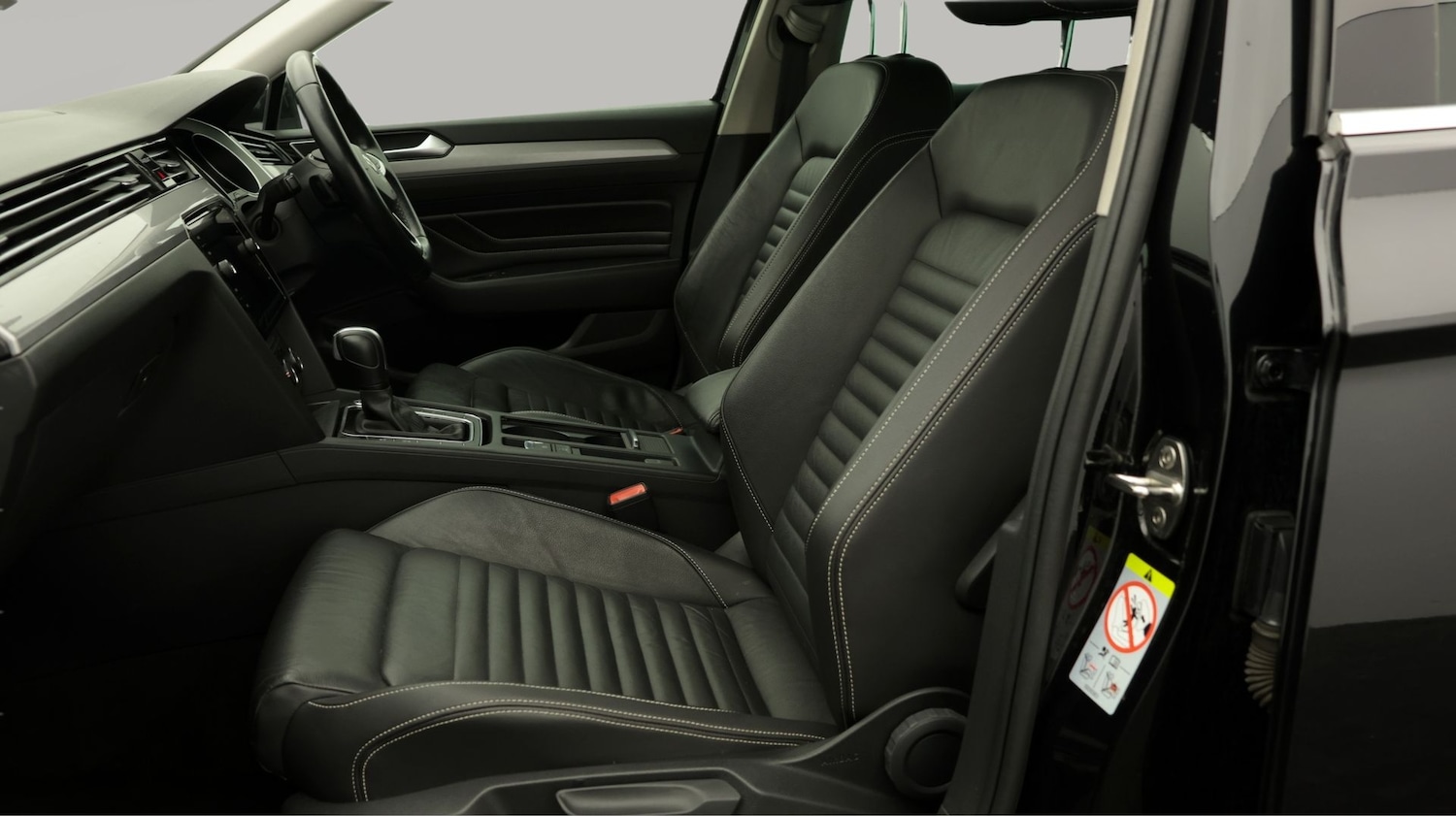 Used Volkswagen Passat 2019 for sale - 77802216: Photo 14