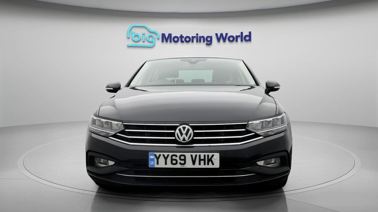 Used Volkswagen Passat 2019 for sale - 77802216: Photo 2