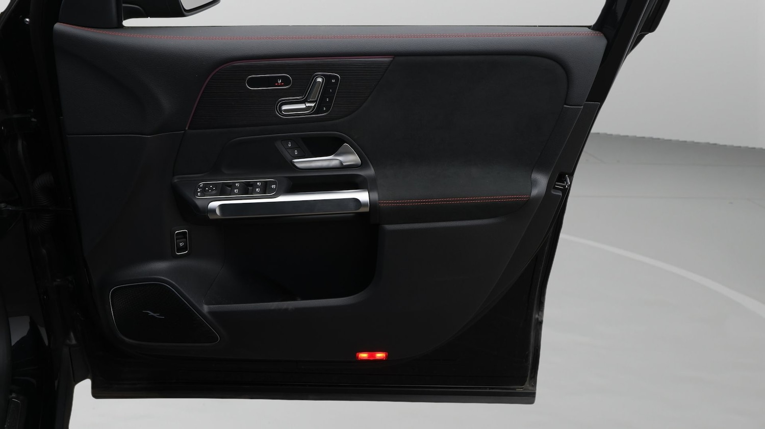 Used Mercedes-Benz EQB 2024 for sale - 77107418: Photo 15