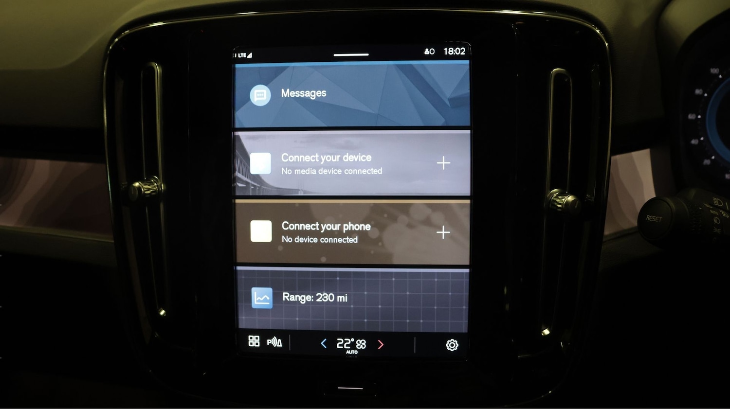 Used Volvo XC40 2023 for sale - 77618657: Photo 11