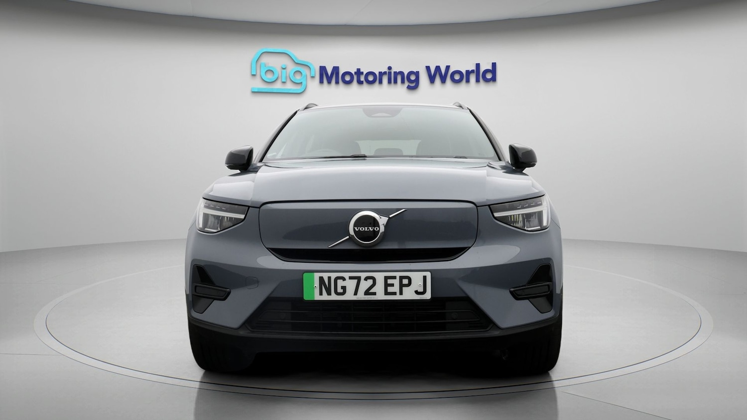 Used Volvo XC40 2023 for sale - 77618657: Photo 2