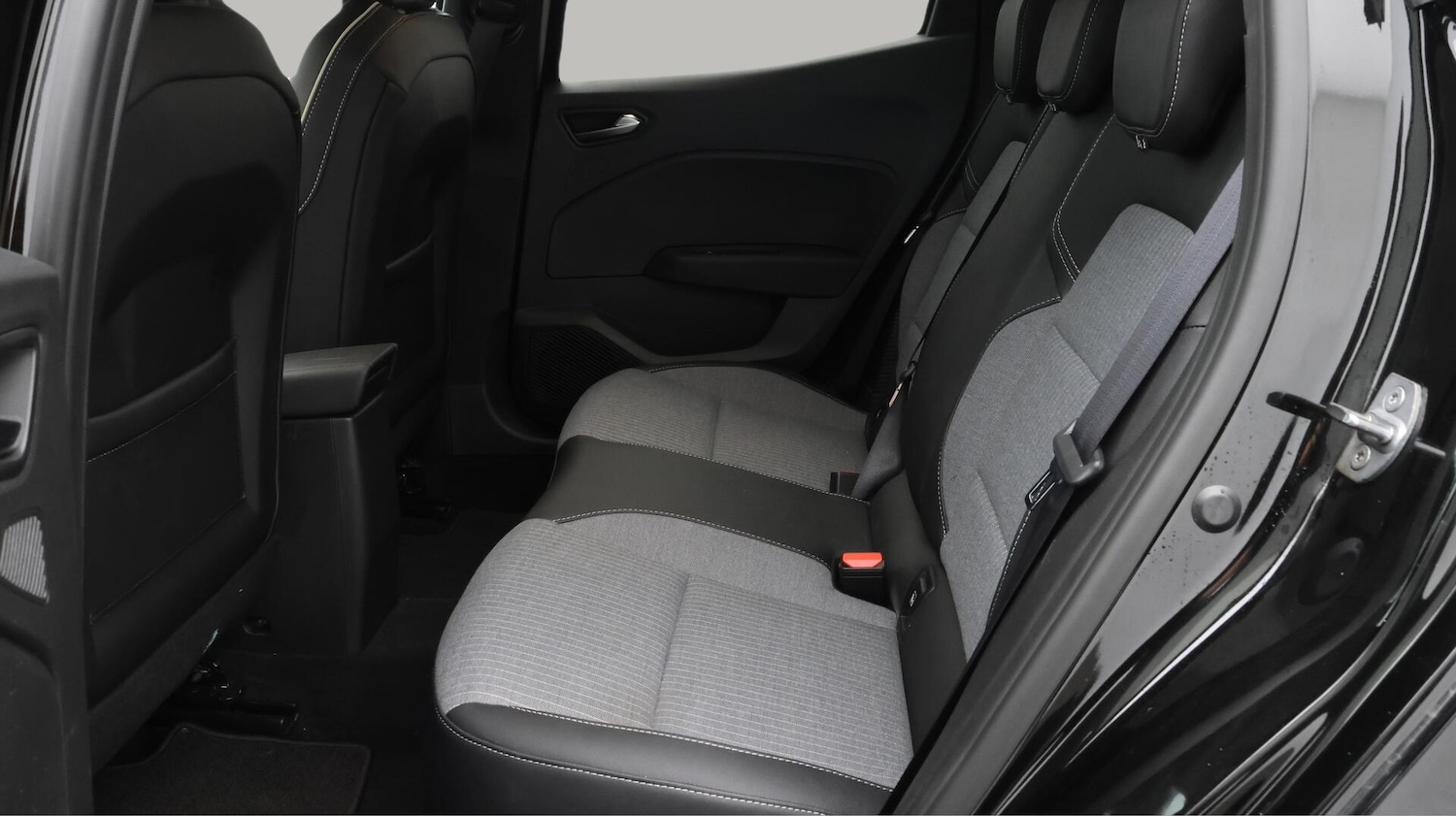 Used Renault Clio 2024 for sale - 76562143: Photo 17