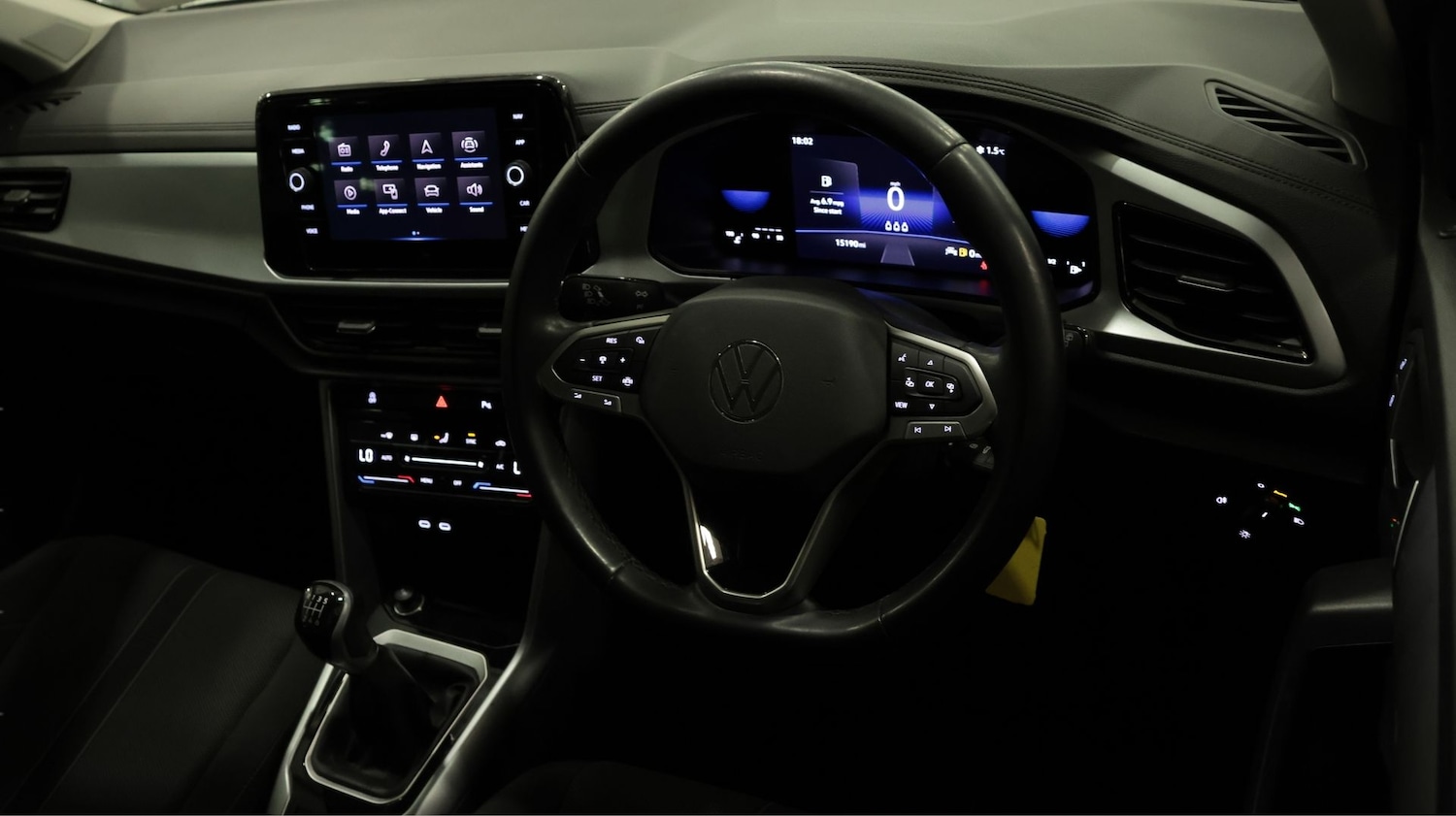 Used Volkswagen T-Roc 2024 for sale - 77664472: Photo 9