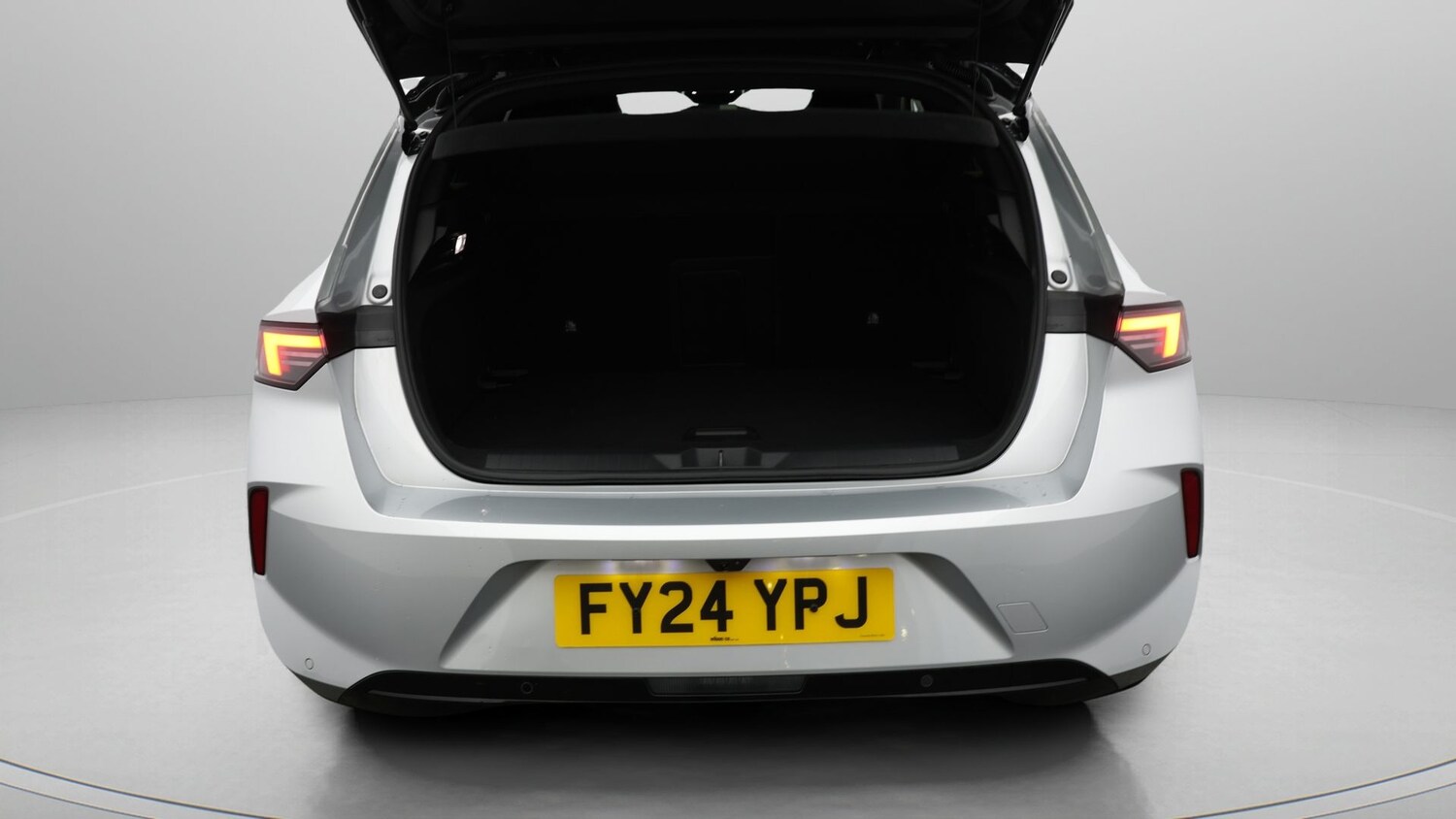 Used Vauxhall Astra for sale - 77940934: Photo 17