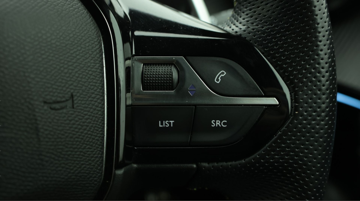 Used Peugeot 2008 2021 for sale - 78071052: Photo 23