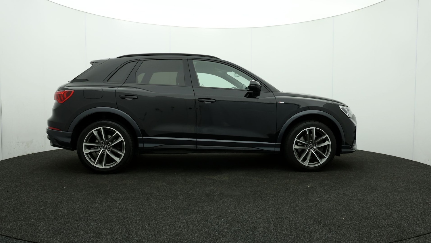 Used Audi Q3 for sale - 76810467: Photo 26