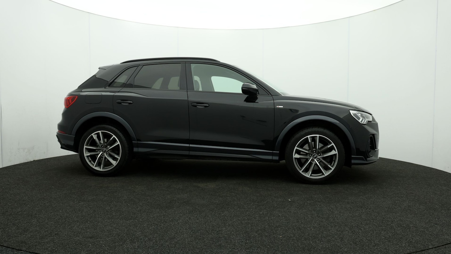 Used Audi Q3 for sale - 76810467: Photo 30