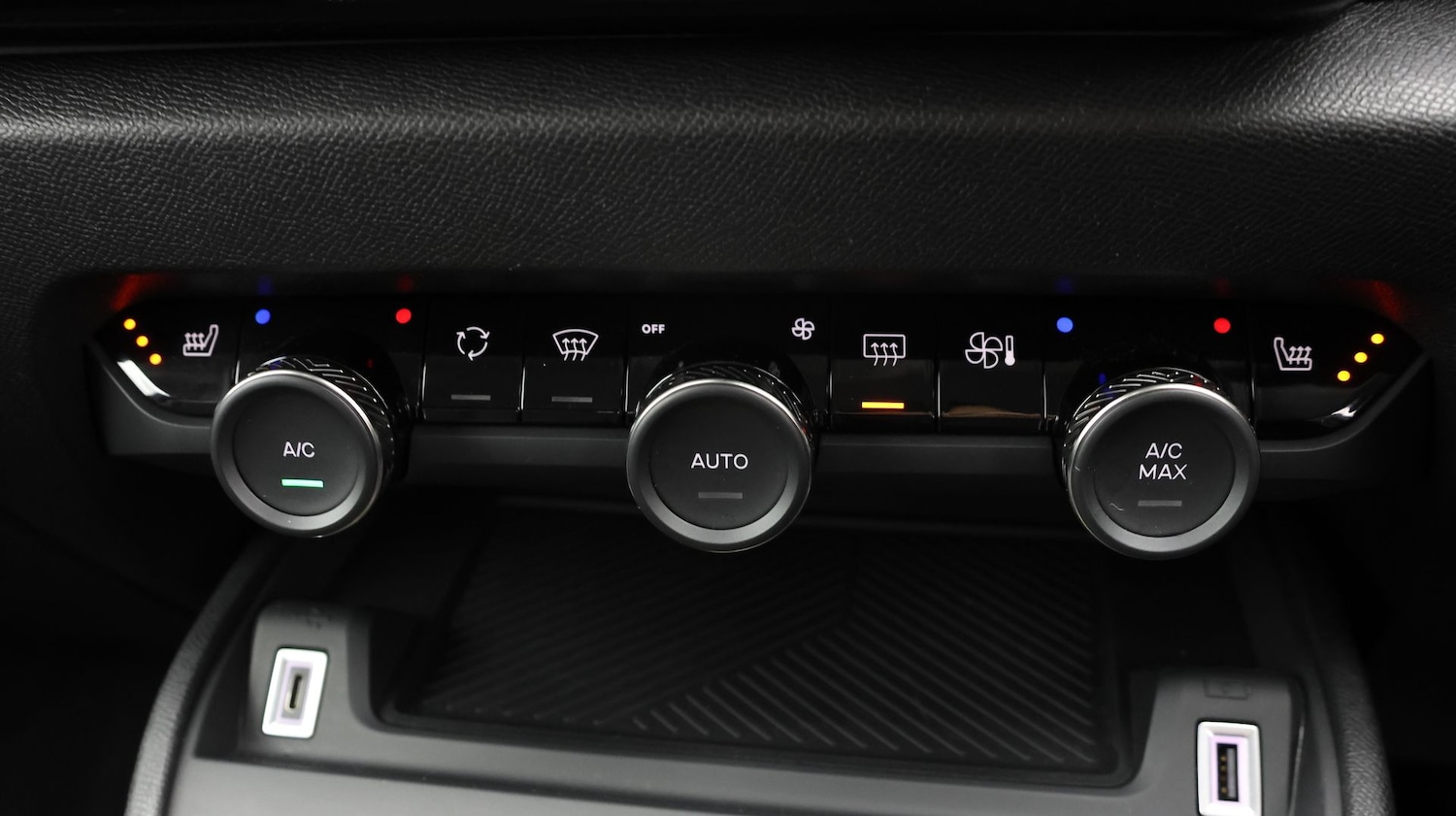 Used Citroen C4 2023 for sale - 77382810: Photo 12