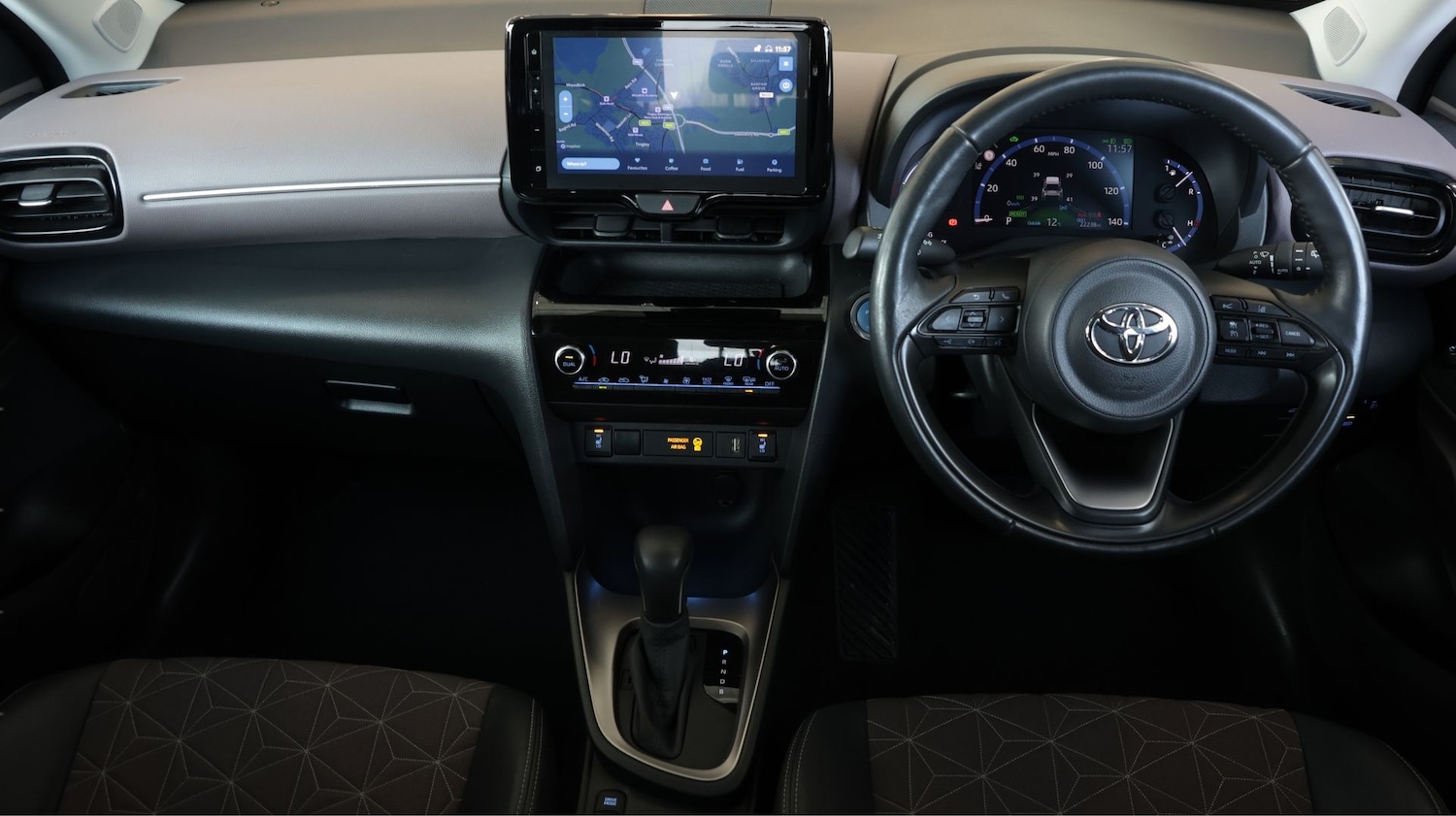 Used Toyota Yaris Cross 2023 for sale - 77954399: Photo 13