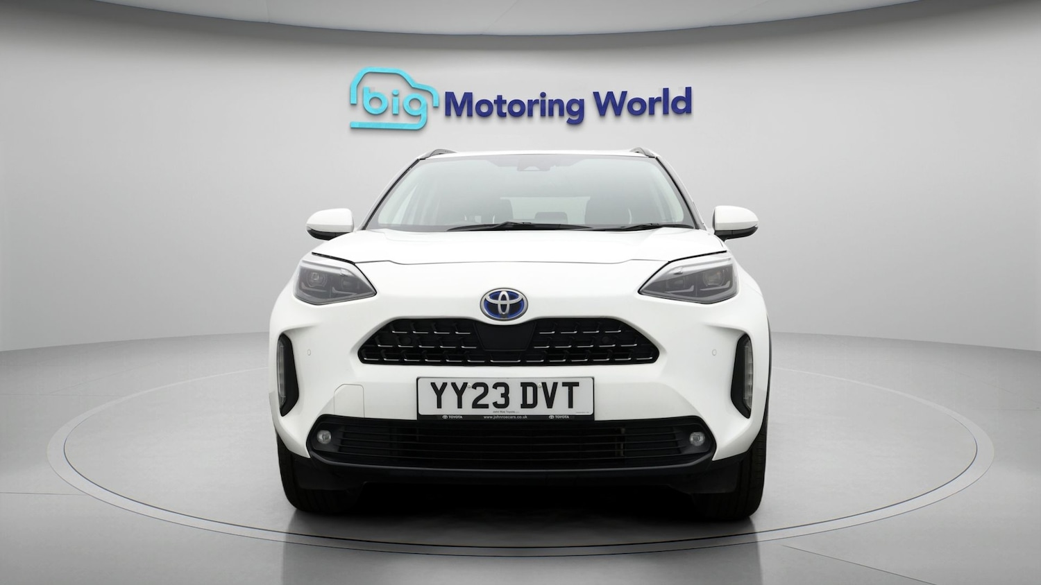 Used Toyota Yaris Cross 2023 for sale - 77954399: Photo 2