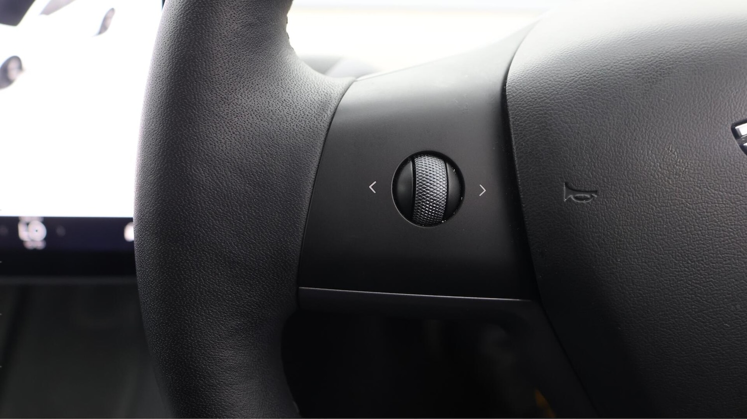 Used Tesla Model 3 2021 for sale - 76742877: Photo 23