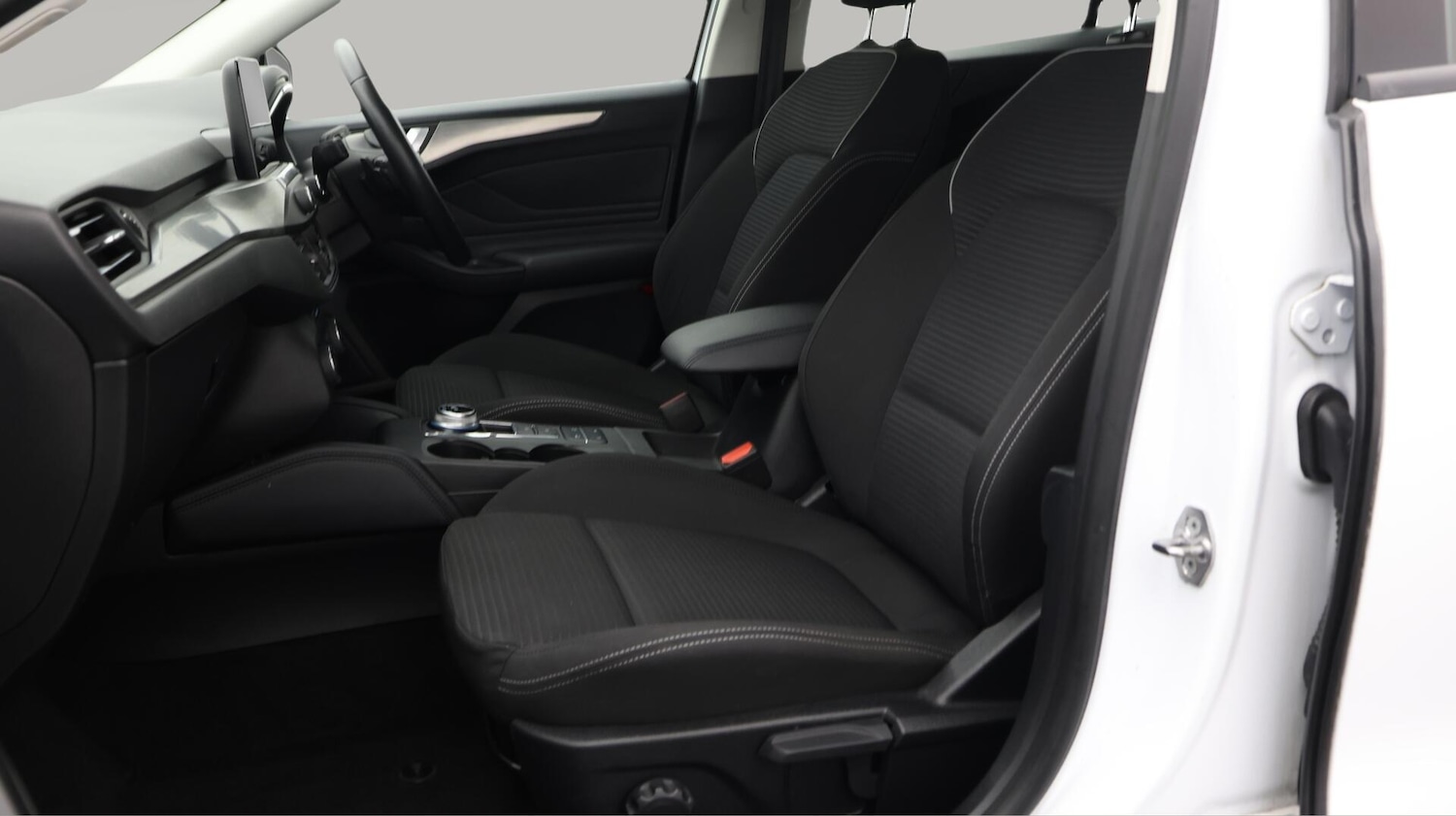 Used Ford Focus 2019 for sale - 76380941: Photo 14