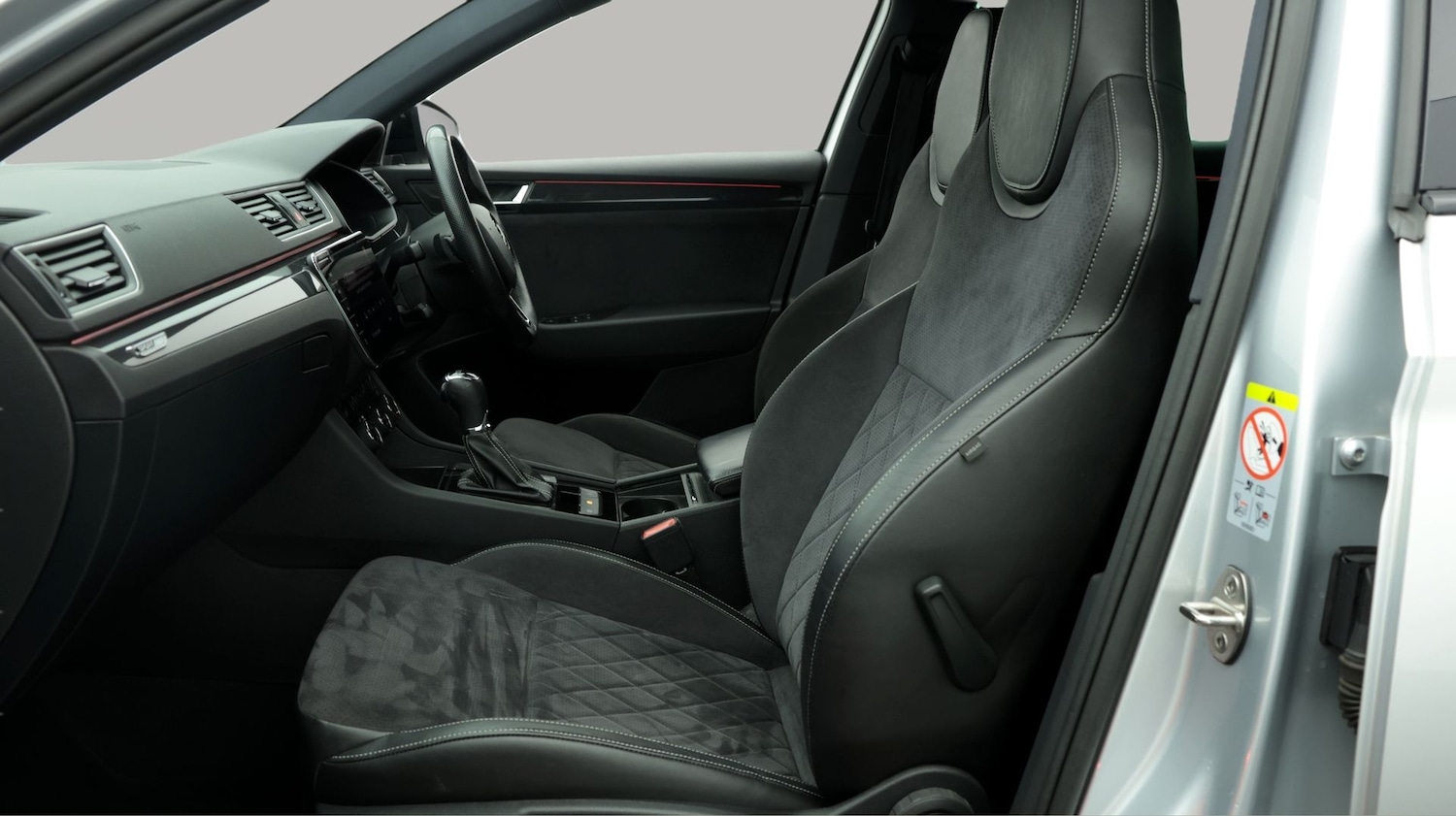 Used Skoda Superb 2018 for sale - 78018692: Photo 14