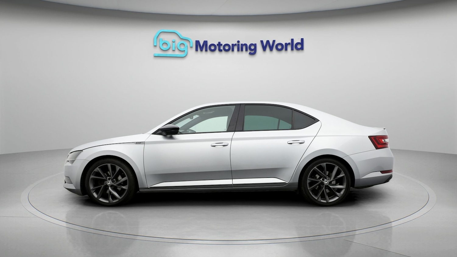 Used Skoda Superb 2018 for sale - 78018692: Photo 4