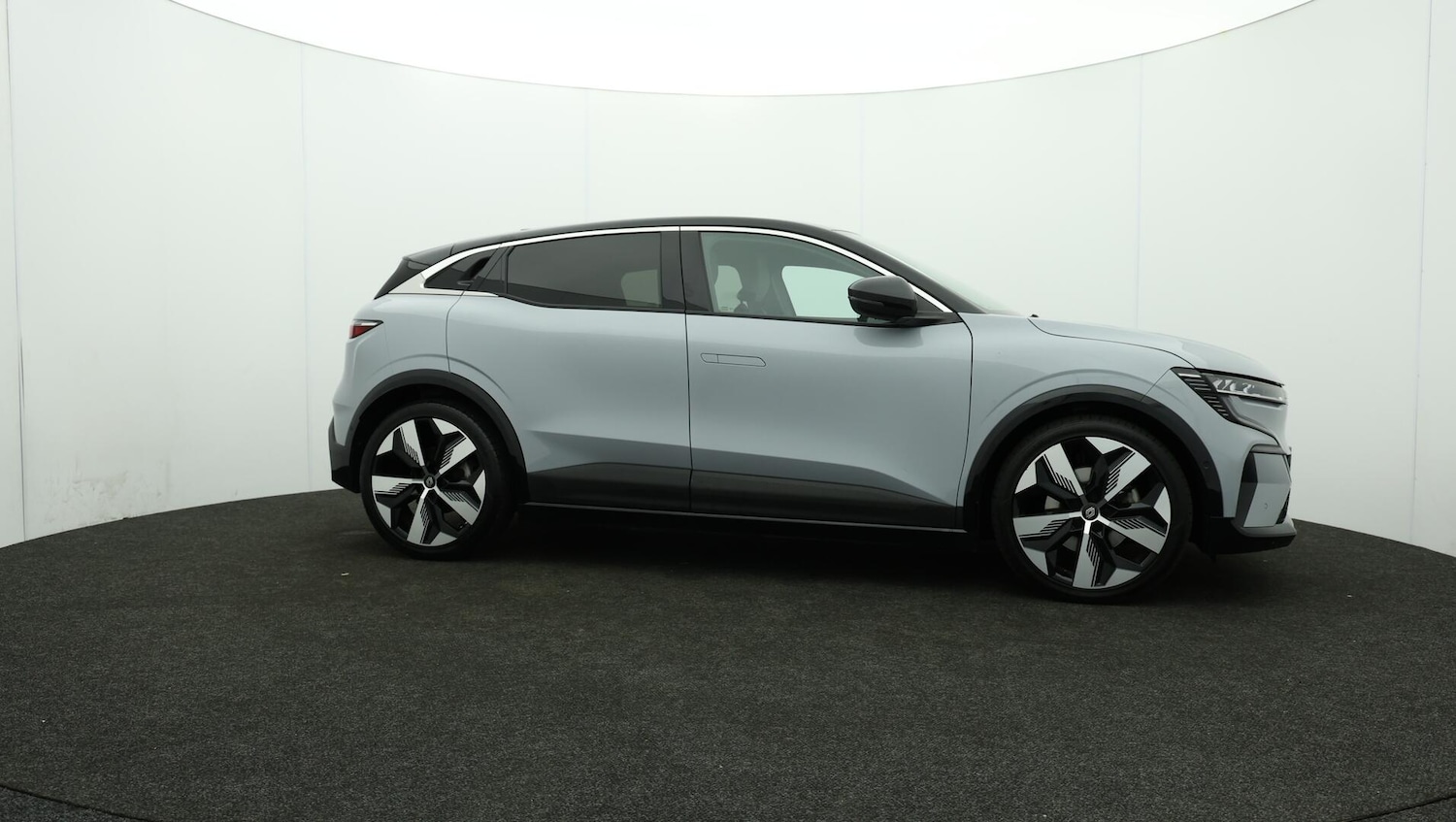 Used Renault Megane E Tech 2023 for sale - 76001677: Photo 45