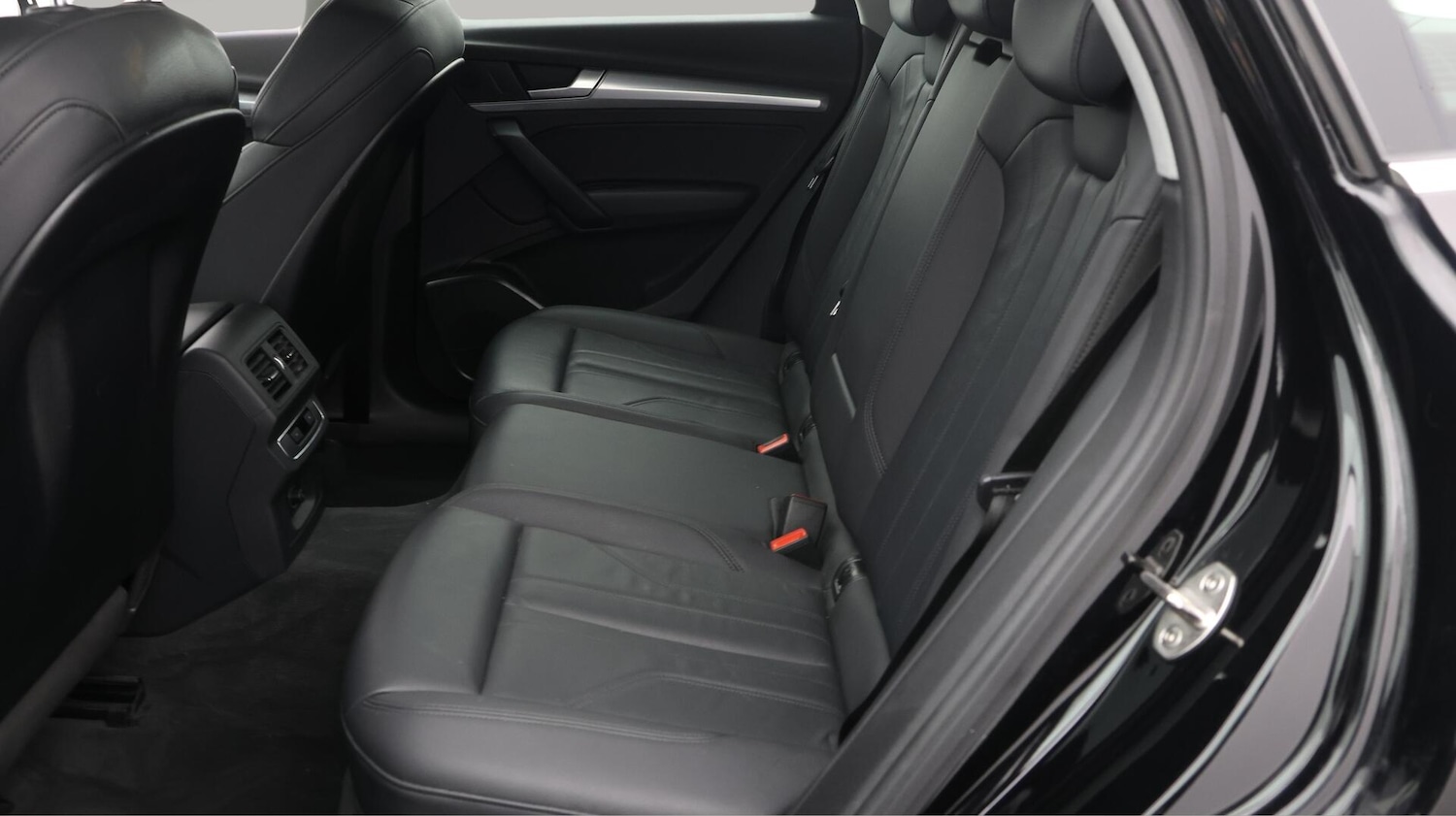 Used Audi Q5 2020 for sale - 76397860: Photo 17