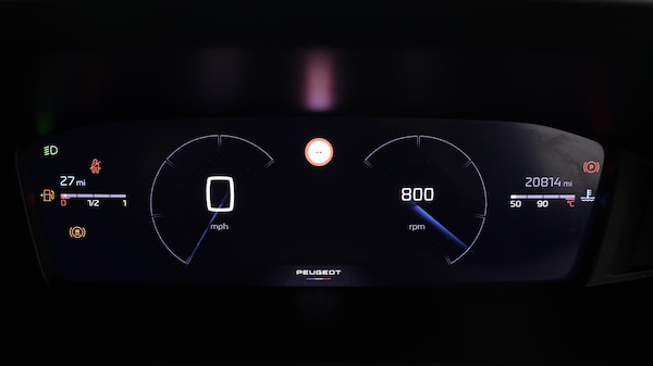 Used Peugeot 2008 2024 for sale - 75838762: Photo 11