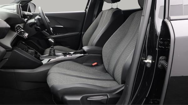 Used Peugeot 2008 2024 for sale - 75838762: Photo 15