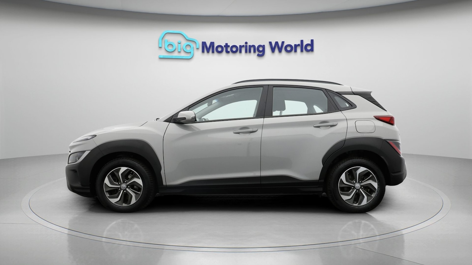 Used Hyundai KONA 2023 for sale - 77747568: Photo 4