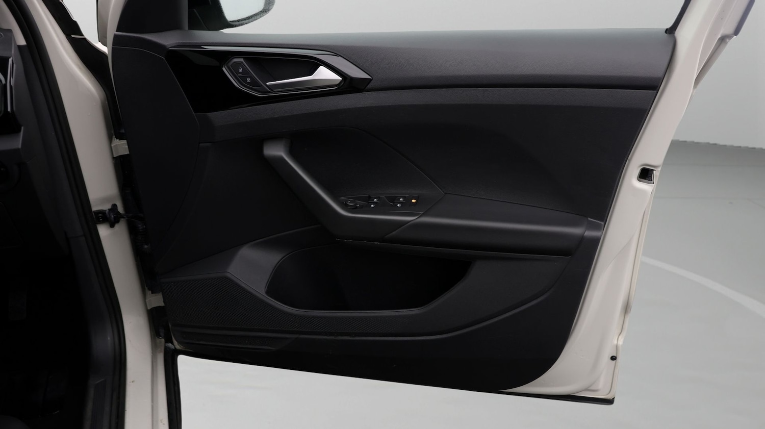 Used Volkswagen T-Cross 2023 for sale - 77495085: Photo 15