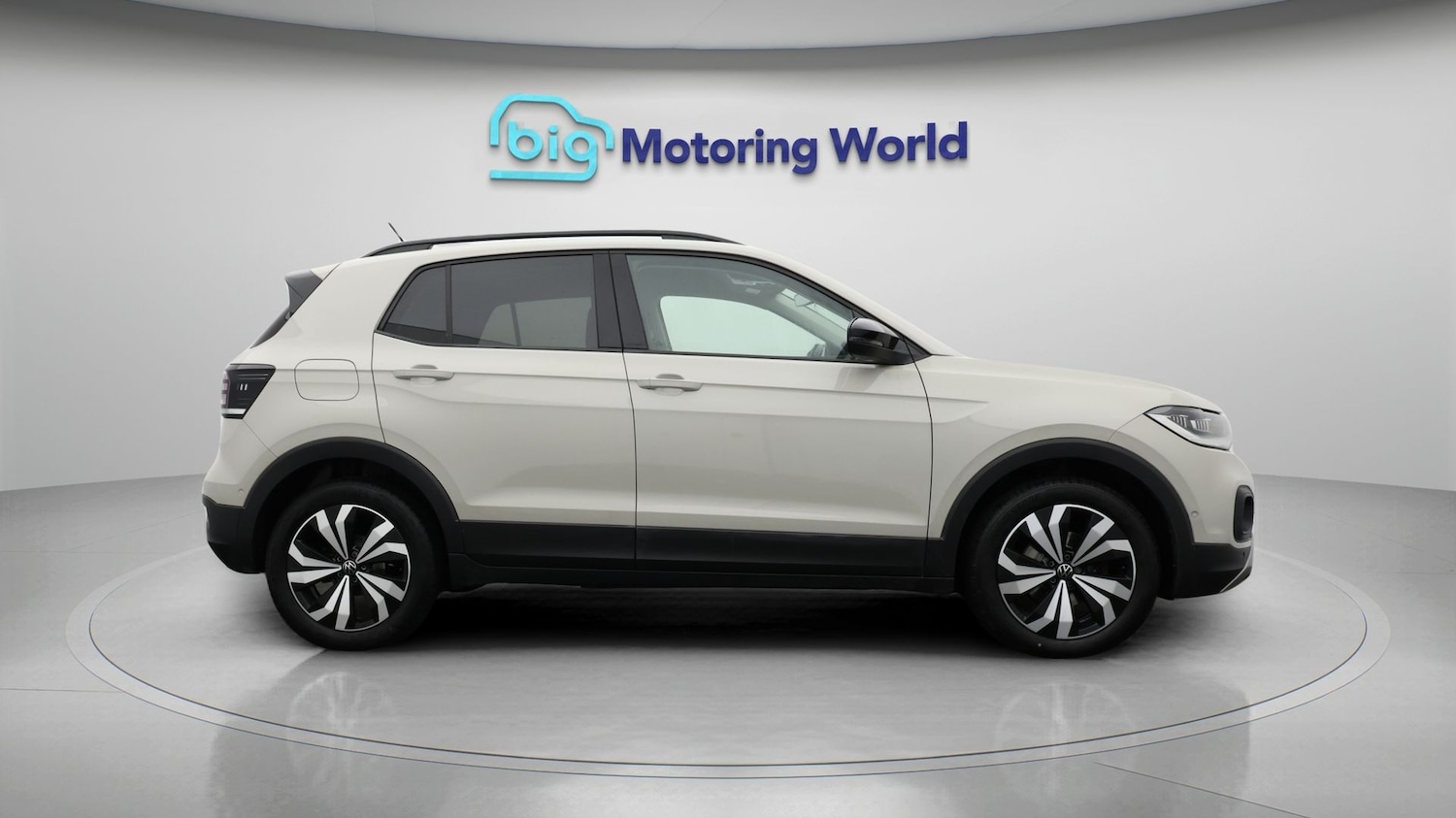 Used Volkswagen T-Cross 2023 for sale - 77495085: Photo 8