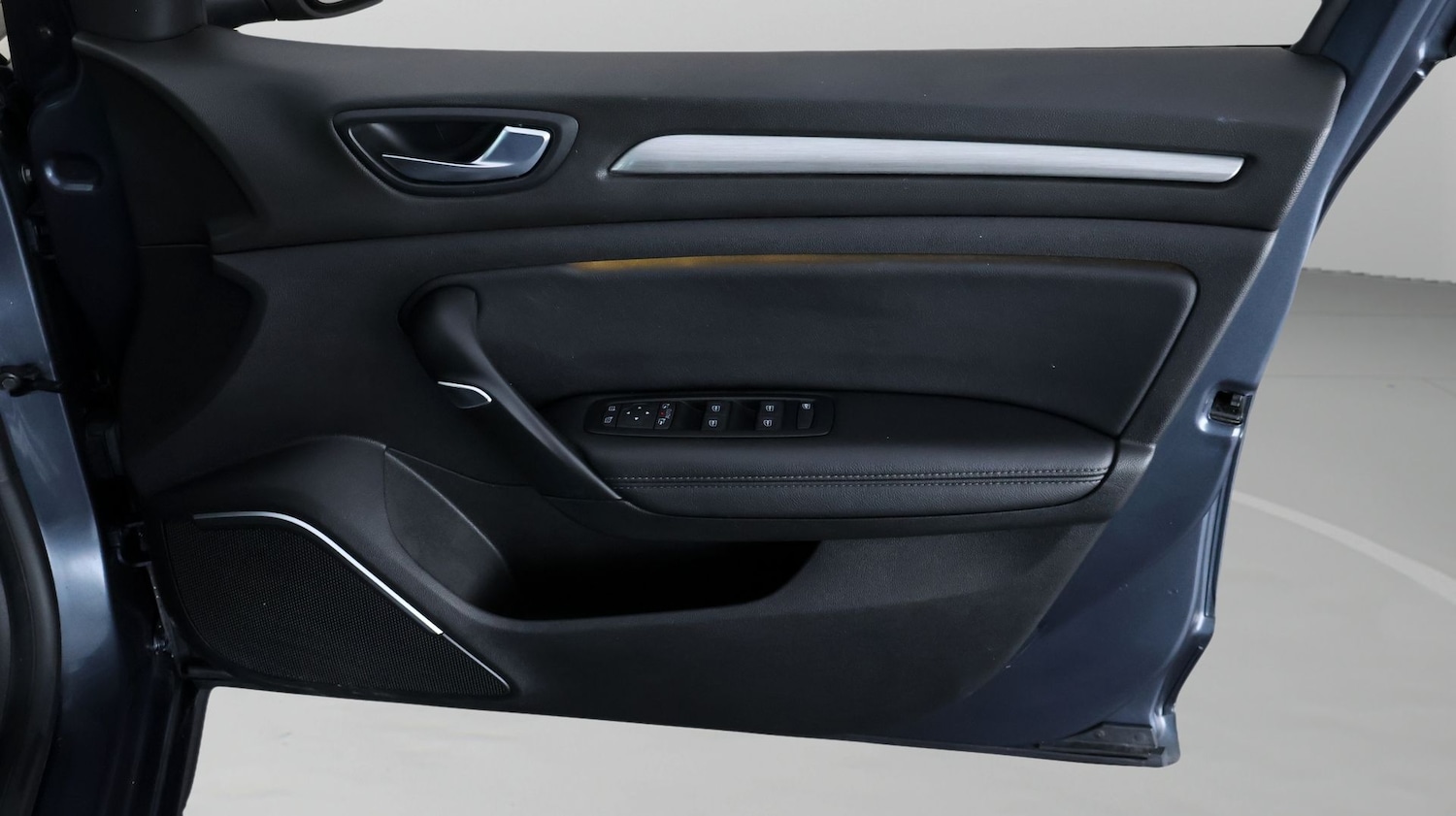 Used Renault Megane 2018 for sale - 77532190: Photo 14