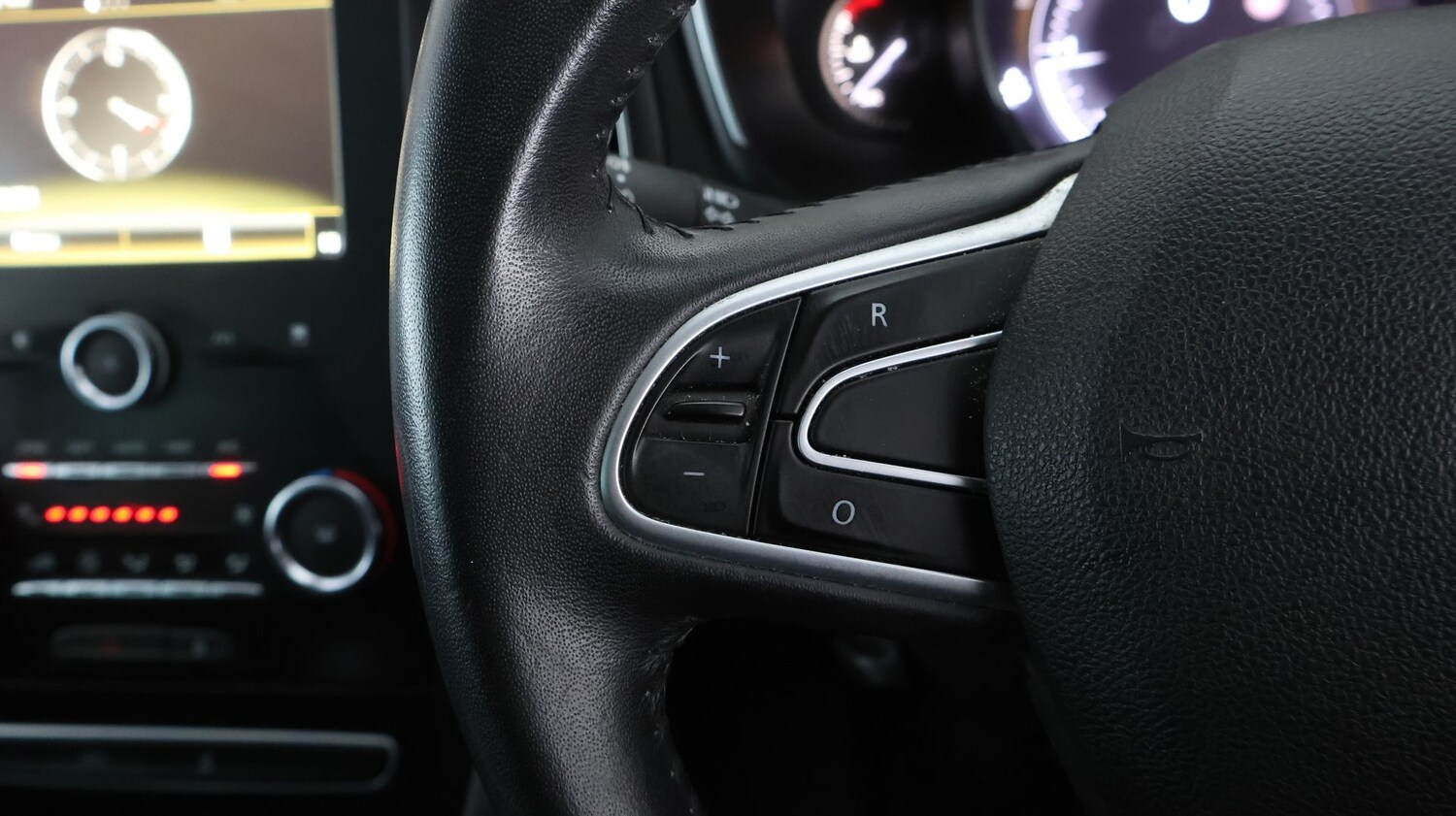 Used Renault Megane 2018 for sale - 77532190: Photo 22