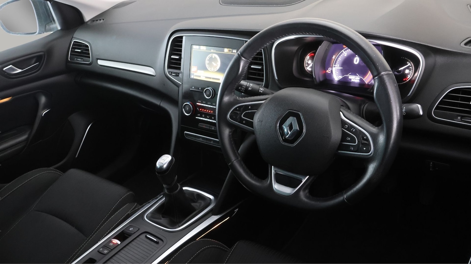 Used Renault Megane 2018 for sale - 77532190: Photo 9