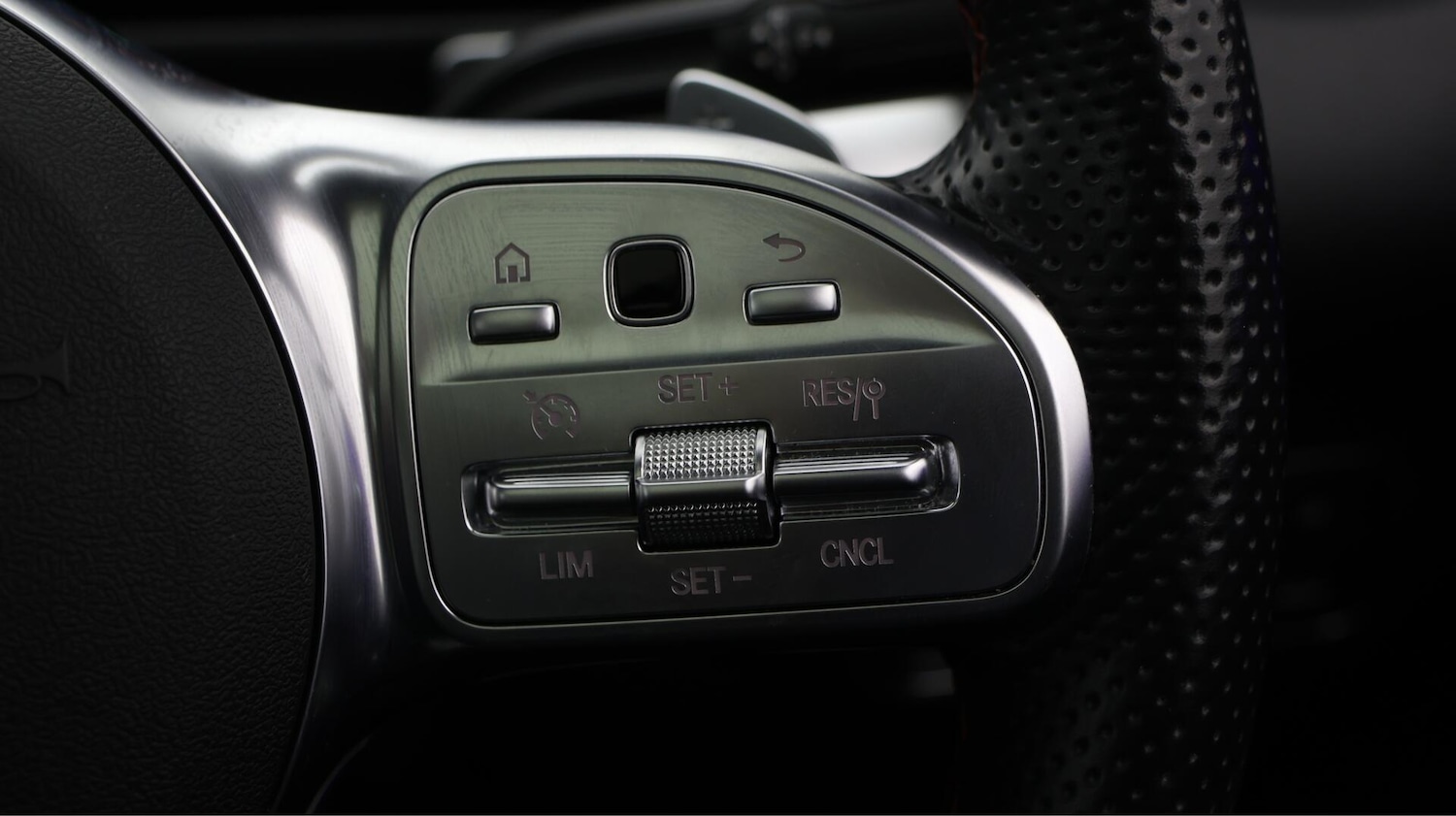 Used Mercedes-Benz EQB 2022 for sale - 76043272: Photo 27