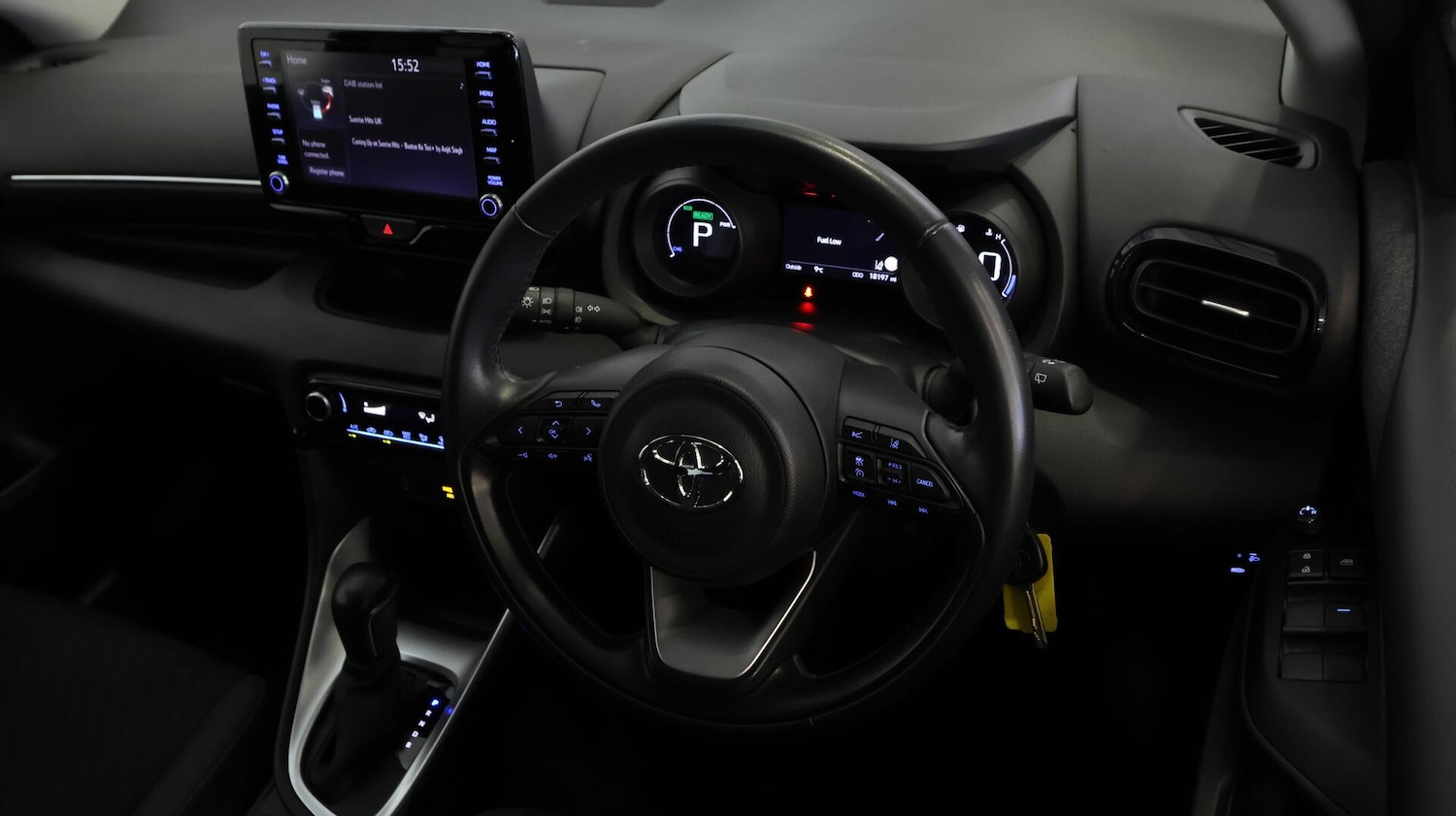 Used Toyota Yaris for sale - 76728865: Photo 10