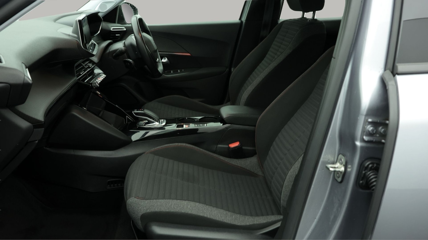 Used Peugeot 2008 2022 for sale - 77992072: Photo 14