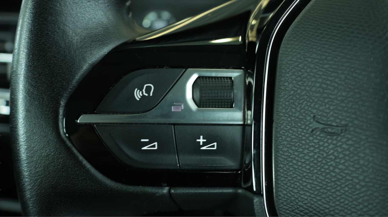 Used Peugeot 2008 2022 for sale - 77992072: Photo 20