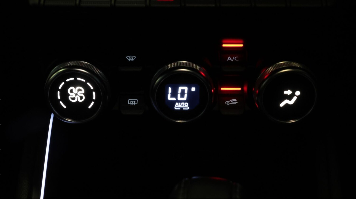 Used Renault Clio 2022 for sale - 77845244: Photo 12