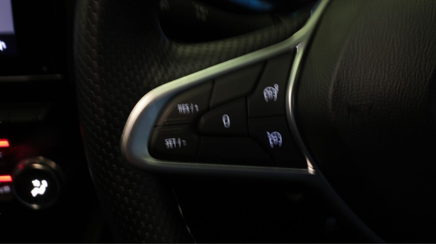 Used Renault Clio 2022 for sale - 77845244: Photo 20