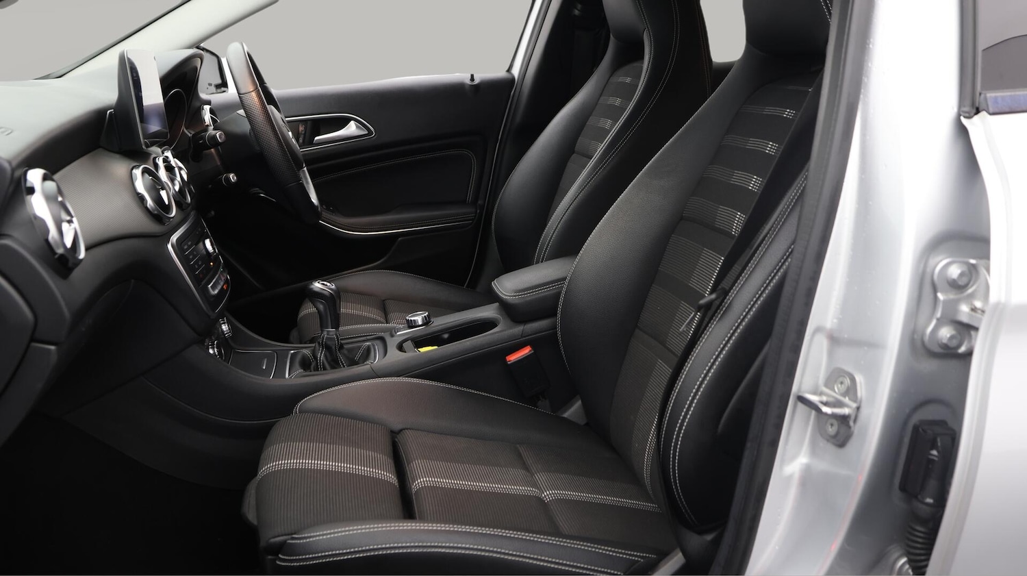 Used Mercedes-Benz GLA 2019 for sale - 76441337: Photo 15