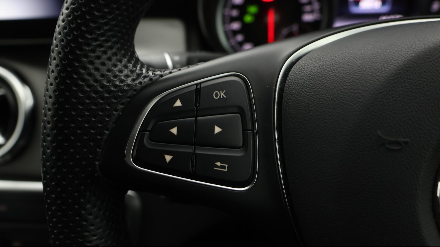 Used Mercedes-Benz GLA 2019 for sale - 76441337: Photo 24