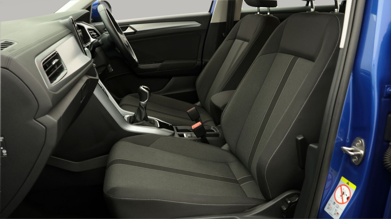 Used Volkswagen T-Roc 2023 for sale - 77762862: Photo 14