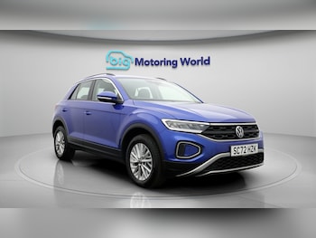 Used Volkswagen T-Roc 2023 for sale - 77762862: Photo