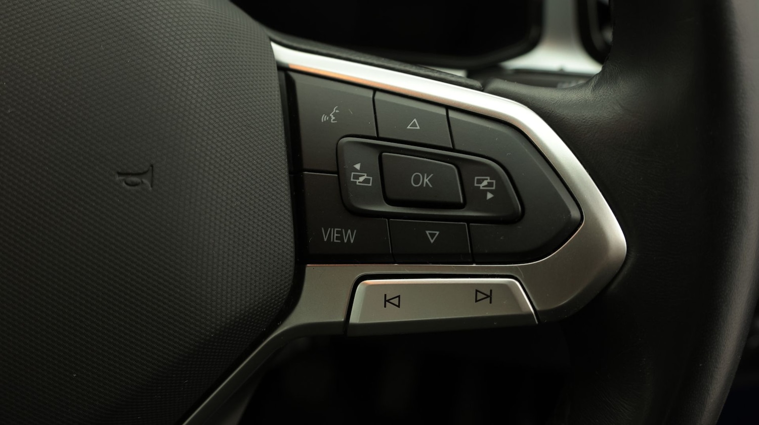 Used Volkswagen T-Roc 2023 for sale - 77762862: Photo 22